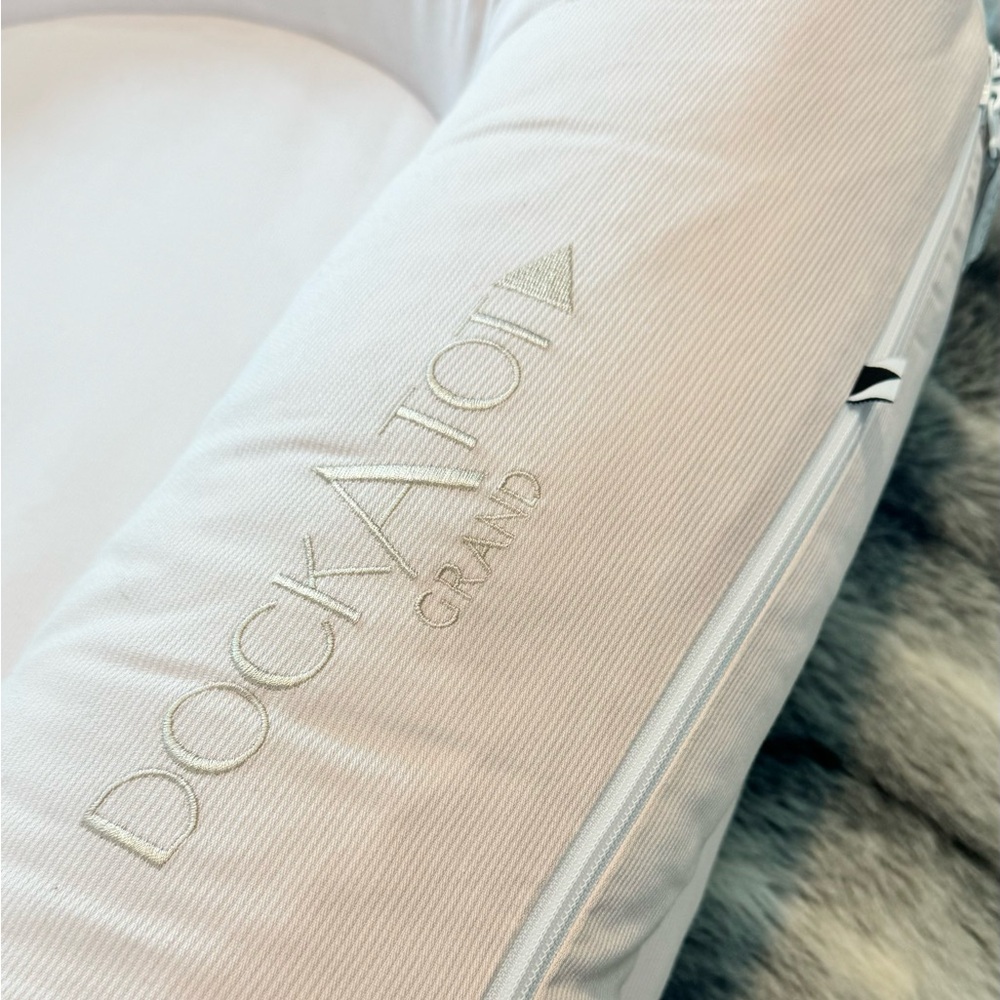 Brand New! DockATot Grand. Strawberry Cream Color.